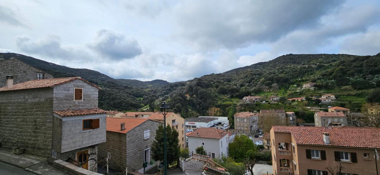 Bel & Ancien Appartement T3 Renove Dans Sartene Exterior photo