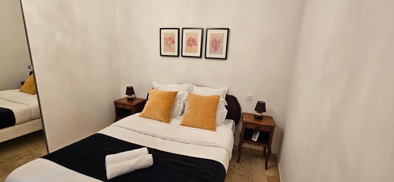 Bel & Ancien Appartement T3 Renove Dans Sartene Exterior photo